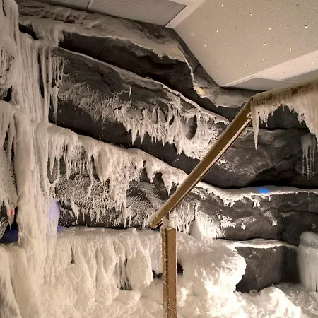Airelles Courchevel, Les Airelles كورشوفيل